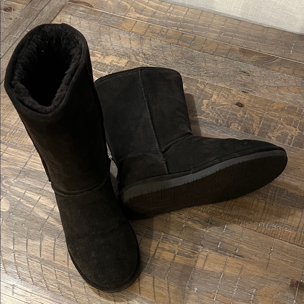 BearPaw Dark Gray Suede Winter & Rain Boots